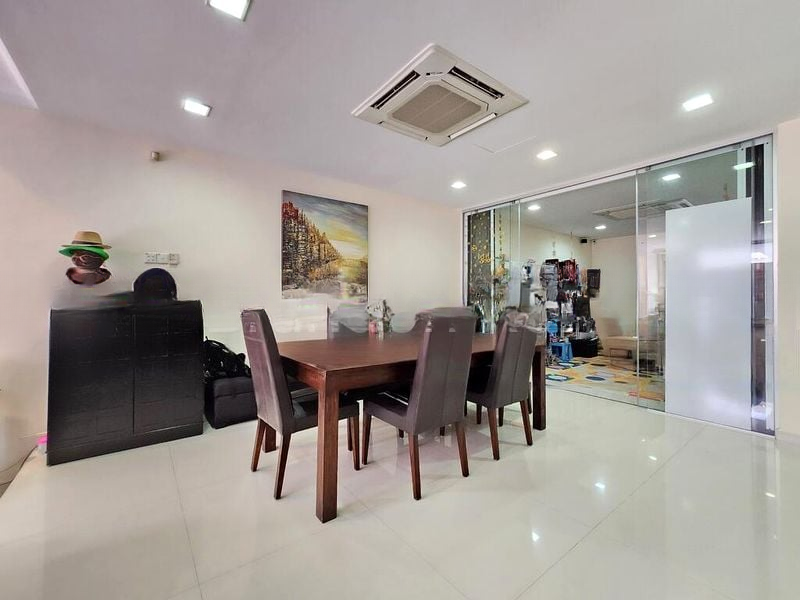 LENTOR VILLAS 10
