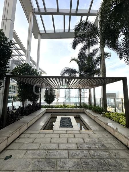 EIGHT RIVERSUITES 14