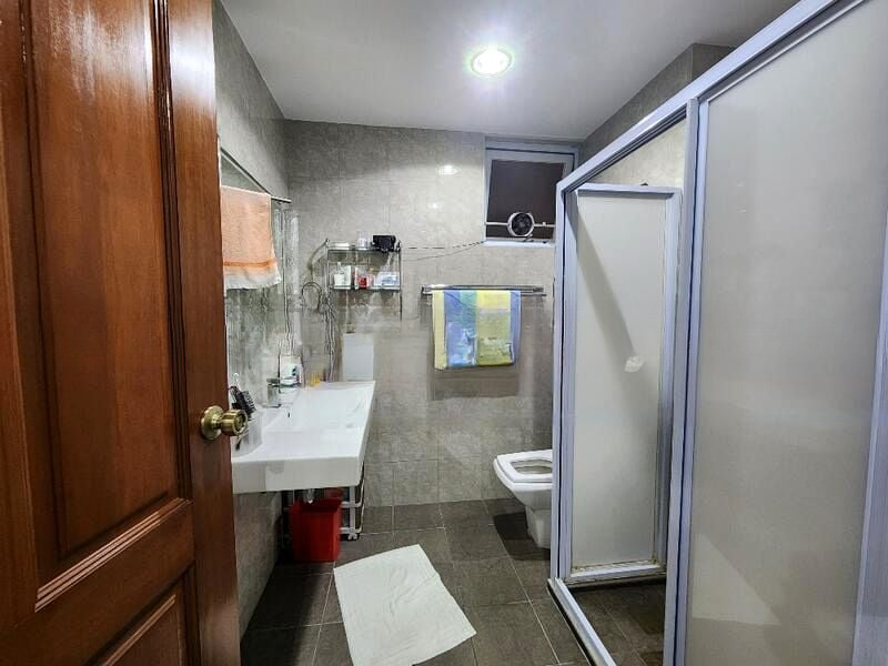 BEDOK GROVE 12