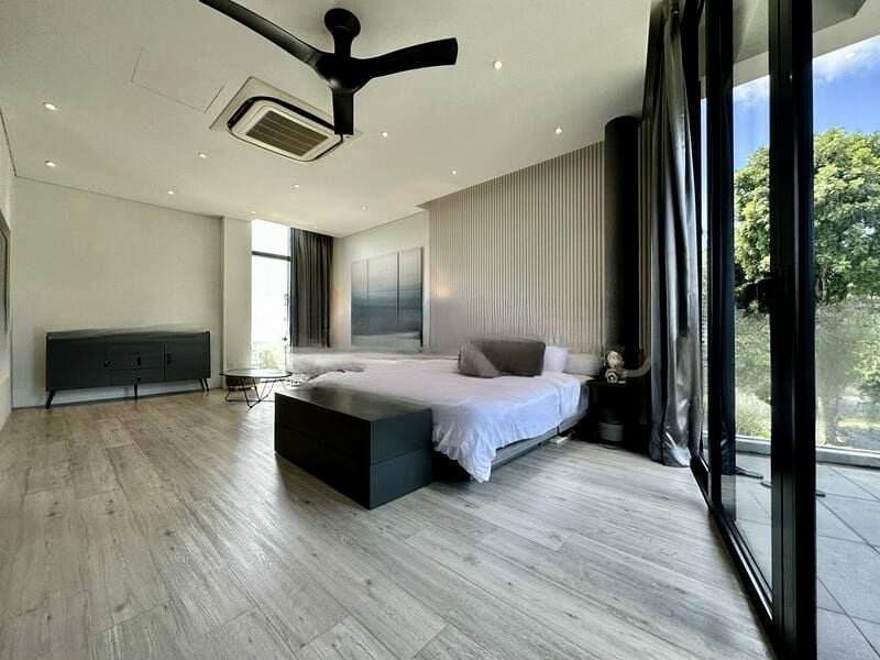 AVANT PARC 10