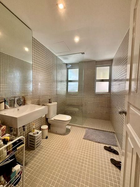 PEPYS HILL CONDOMINIUM 4
