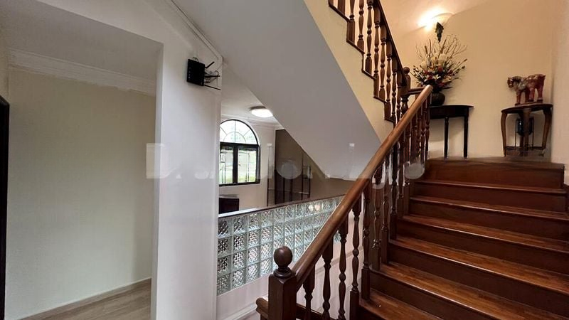 38 I SUITES 4