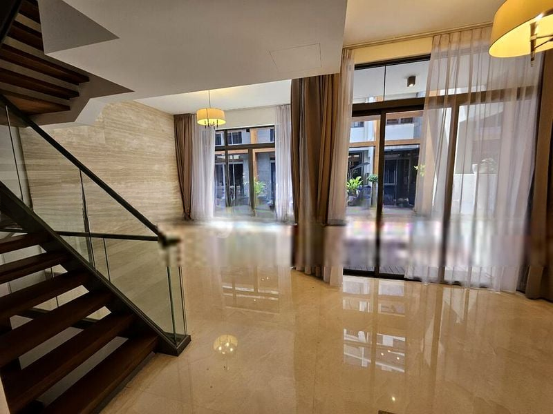 SUNGROVE 9