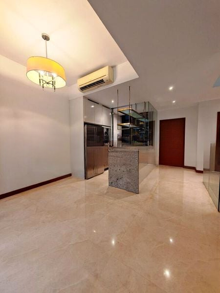 WESTCOVE CONDOMINIUM 4