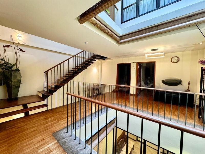 PEAKVIEW ESTATE 3