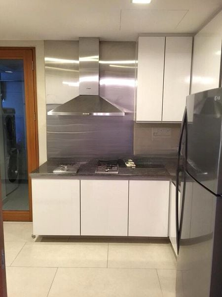 THE SEAFRONT ON MEYER 3