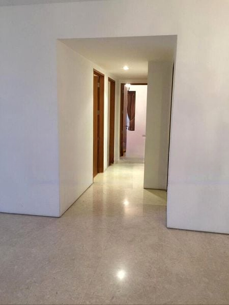 THE SEAFRONT ON MEYER 2