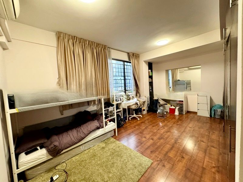 ELIZABETH TOWER 10
