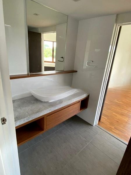 DALVEY COURT 14