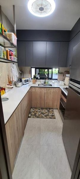 GRANDEUR PARK RESIDENCES 2