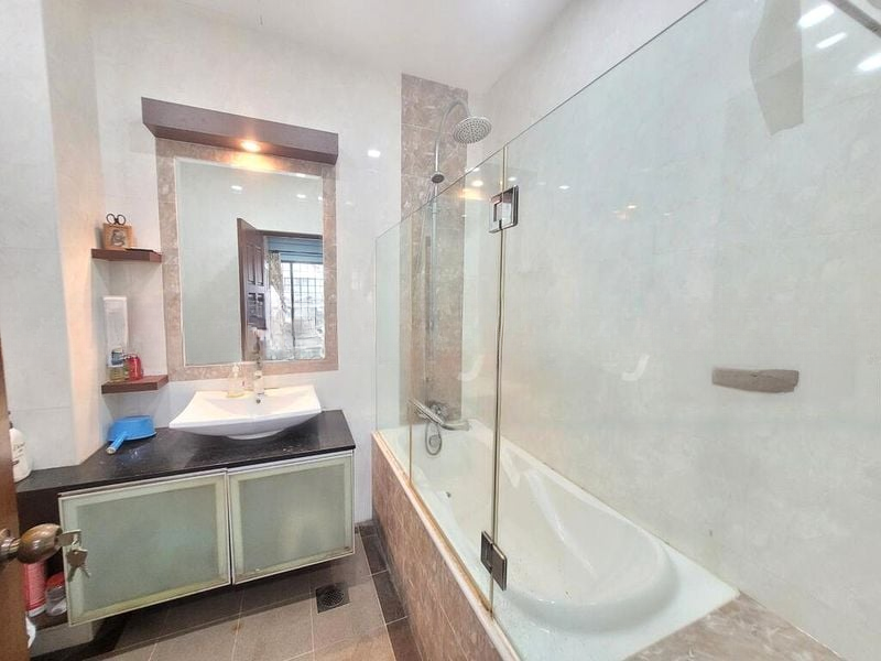 EAST ELEGANCE 3