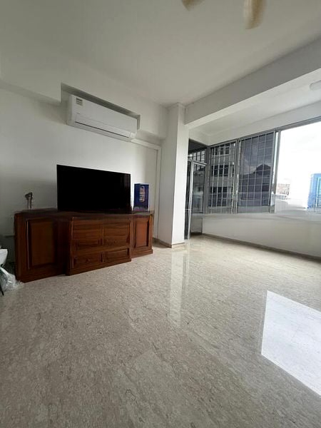 ELIZABETH TOWER 8