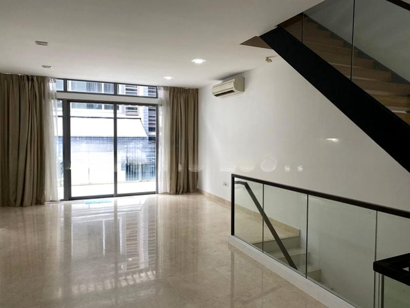 ESTRIVILLAS 9