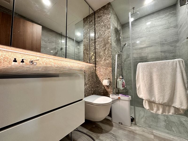 FOURTH AVENUE RESIDENCES 4