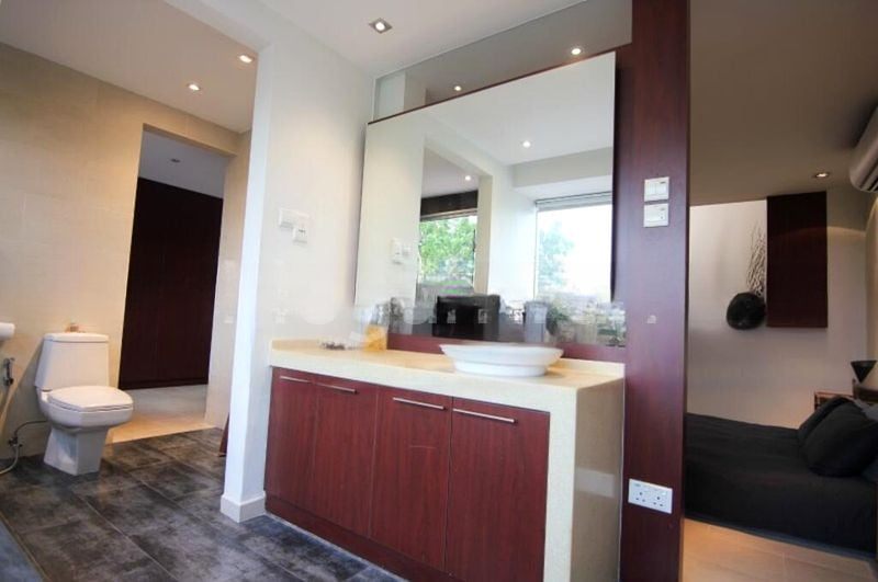 WATTEN HILL 8