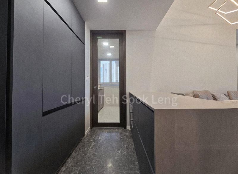 AVENUE SOUTH RESIDENCE 7