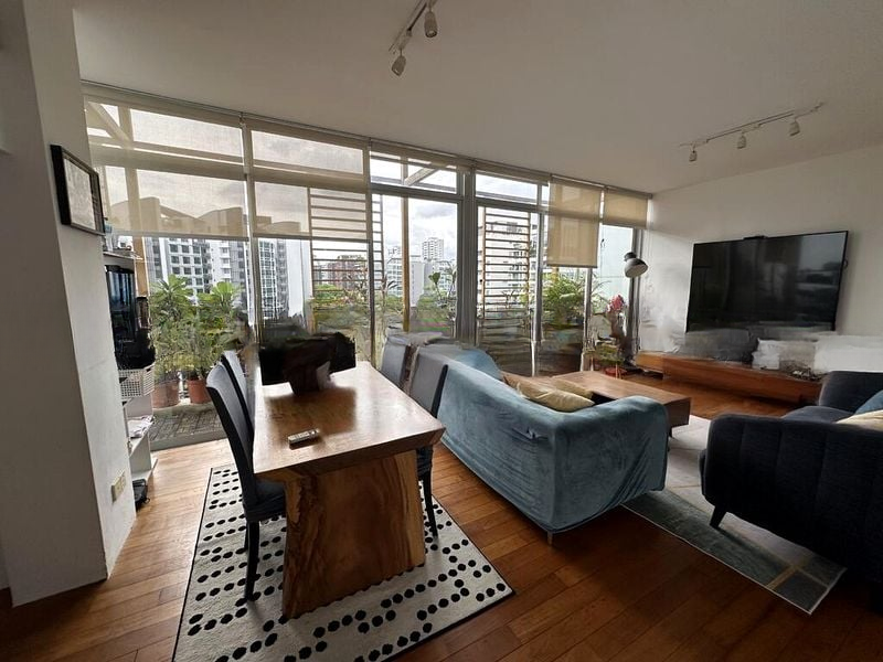 BALMORAL CREST 5
