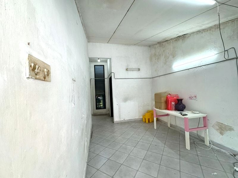 SEMBAWANG HILLS ESTATE 5