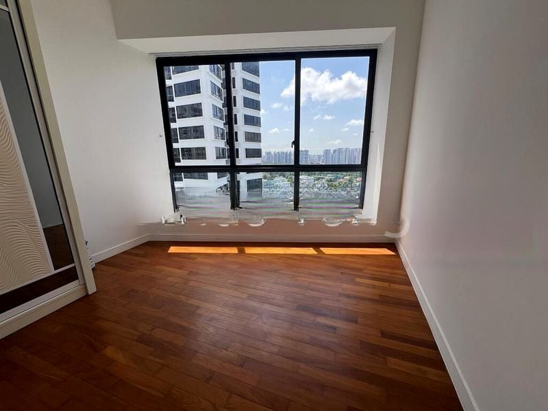 D'LEEDON 8