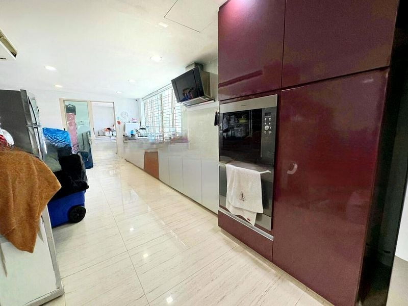 UPPER SERANGOON SHOPPING CENTRE 10