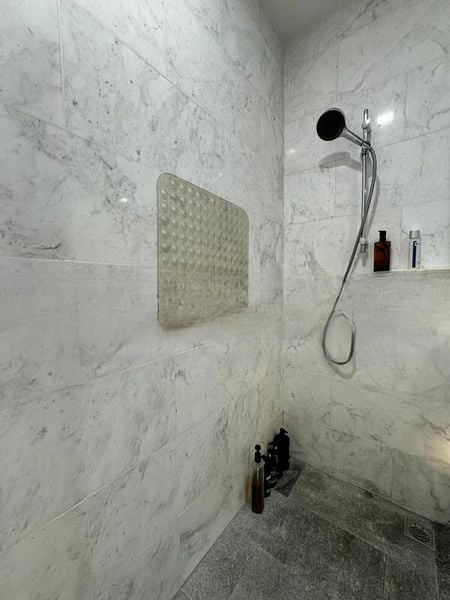 THE SEAFRONT ON MEYER 4