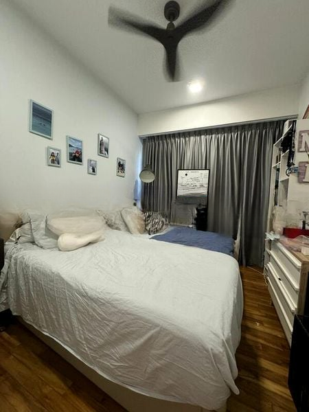 THE SEAFRONT ON MEYER 5