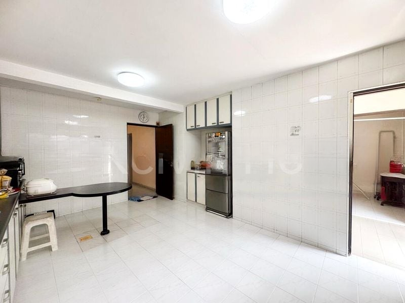 BUKIT LOYANG ESTATE 12