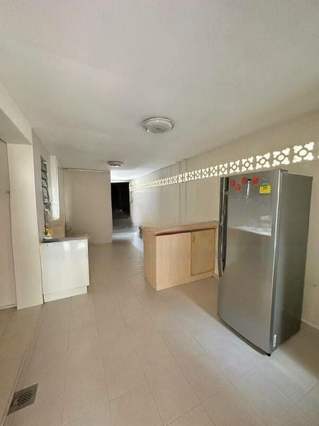 SEMBAWANG HILLS ESTATE 5