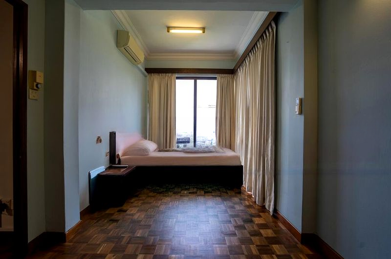 THOMSON GROVE 6