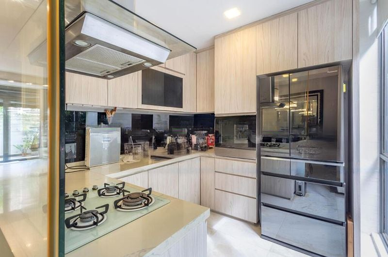 HILLCREST VILLA 2