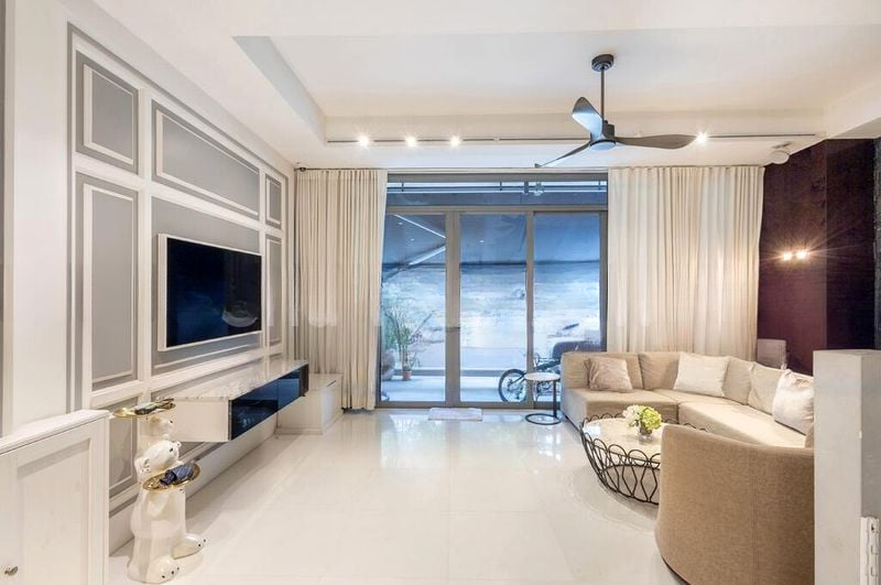 HILLCREST VILLA 1