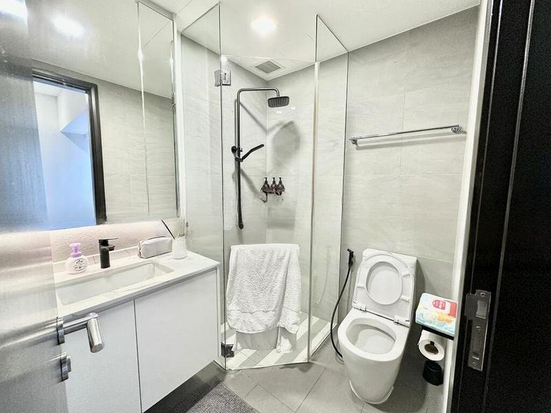 HILLCREST VILLA 9