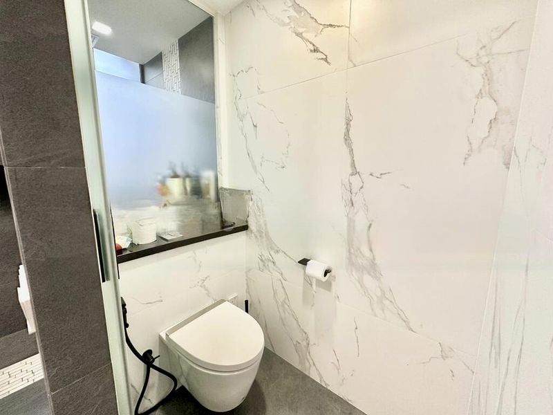 HILLCREST VILLA 4