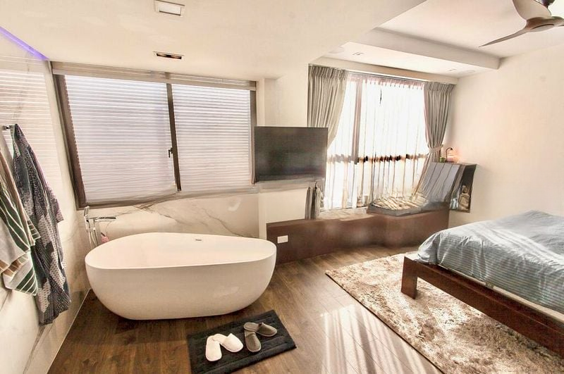 HILLCREST VILLA 6