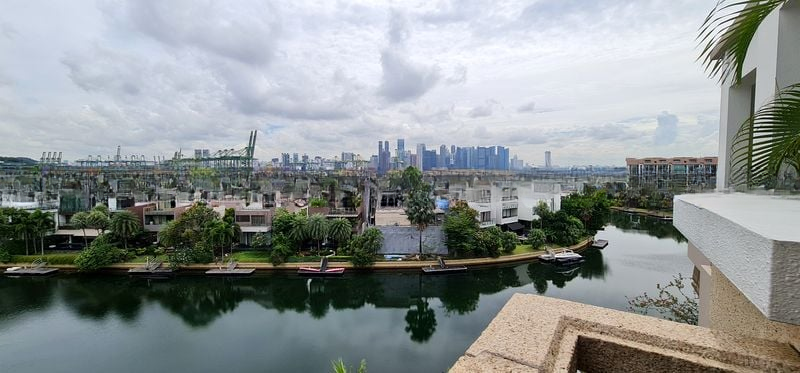 THE BERTH BY THE COVE 11