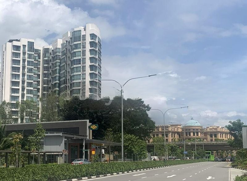TANGLIN HILL CONDOMINIUM 10