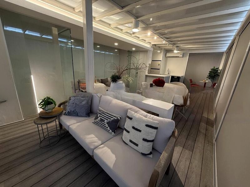 THE BOUTIQ 5