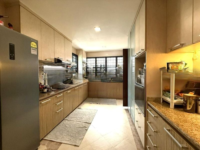 LIRIA TERRACE 5