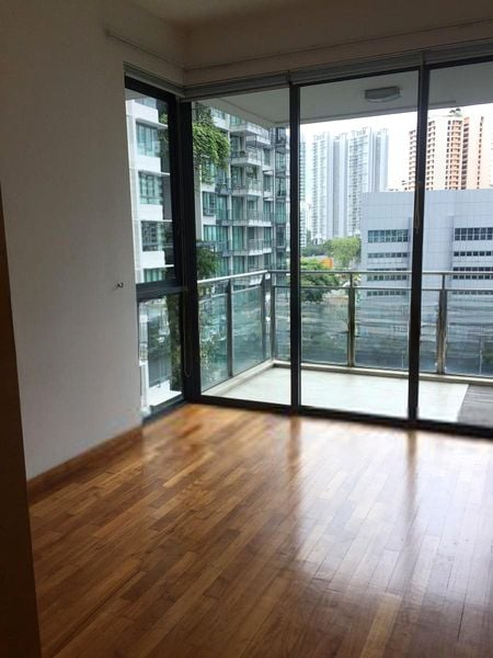 RIVERGATE 8