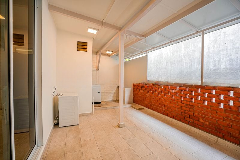 TEACHER'S HOUSING ESTATE 6