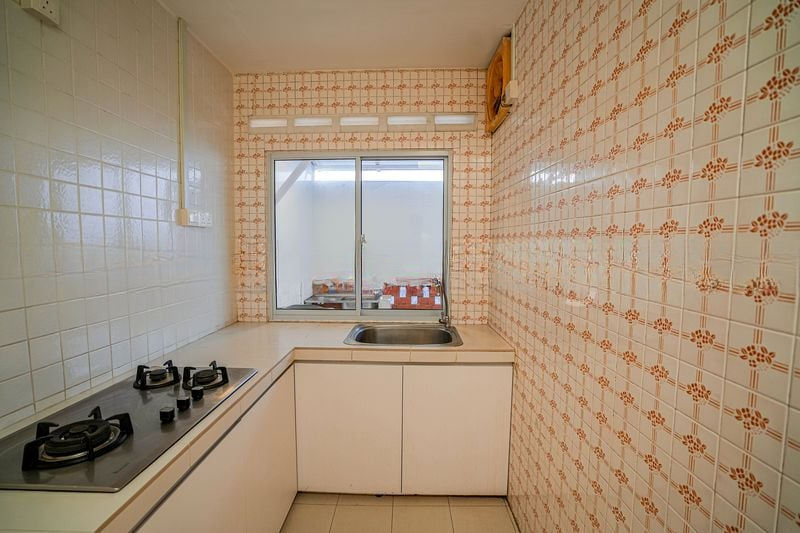 TEACHER'S HOUSING ESTATE 7