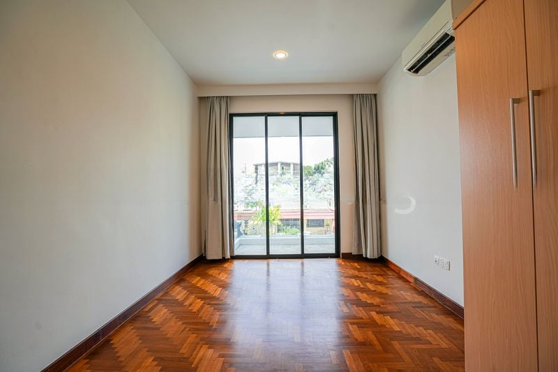 TEACHER'S HOUSING ESTATE 15