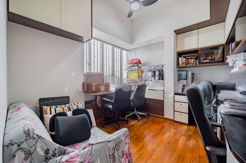 THE PARC CONDOMINIUM 10