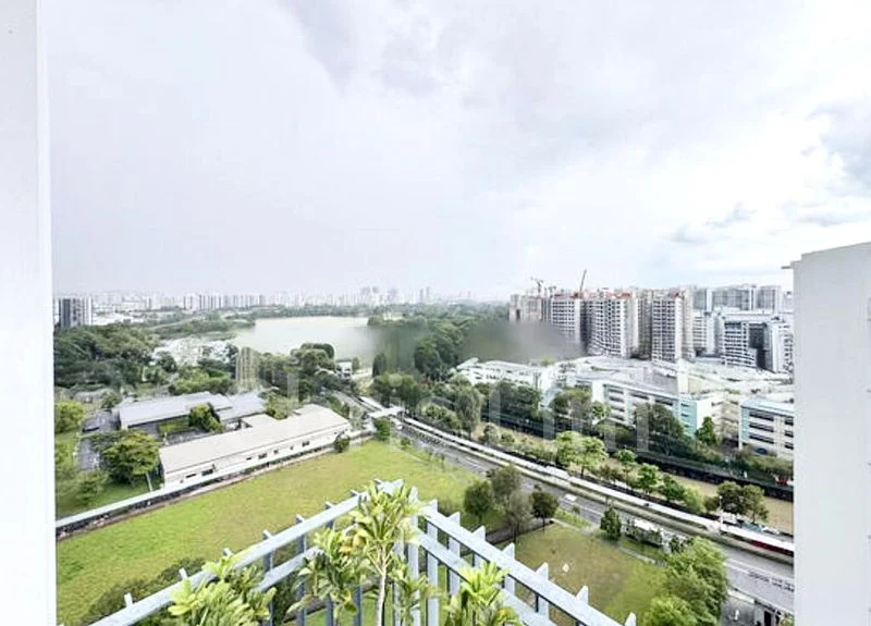 THE LAKEFRONT RESIDENCES 2