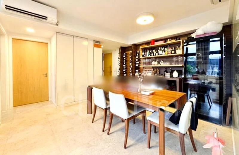 THE LAKEFRONT RESIDENCES 9