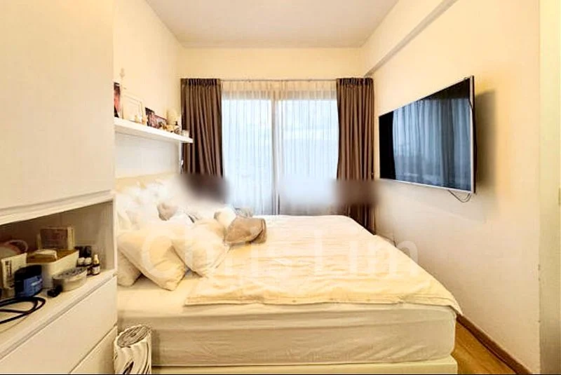 THE LAKEFRONT RESIDENCES 10