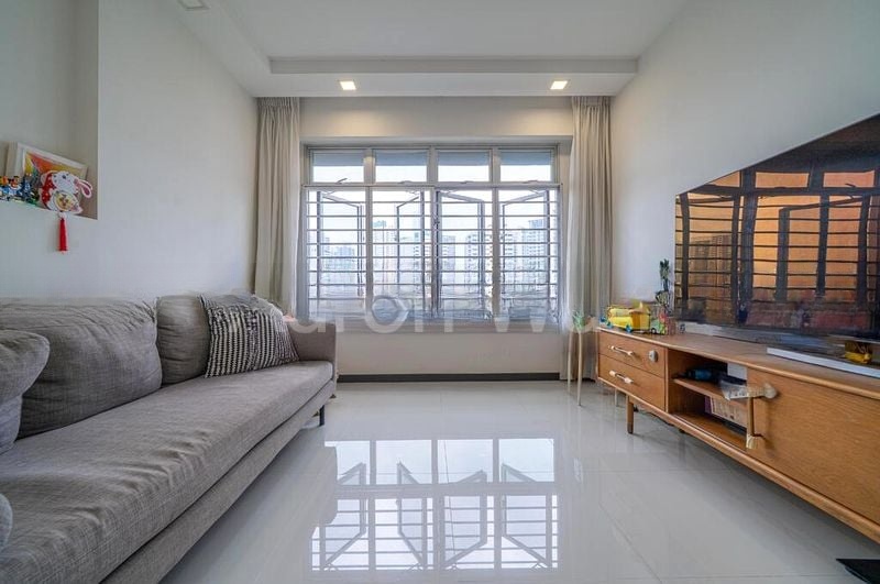 ST. GEORGE'S LANE 11