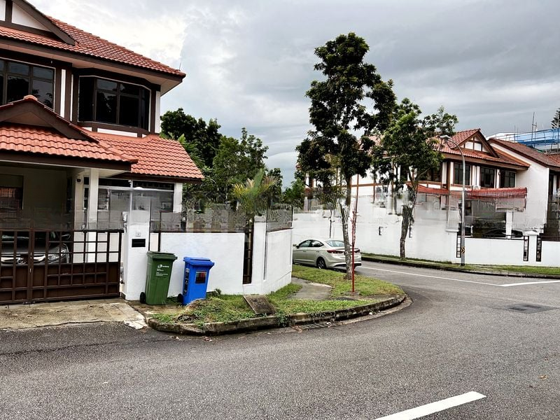 EALINE PARK 9