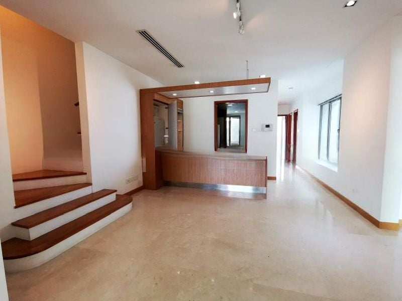 THE BERTH BY THE COVE 10