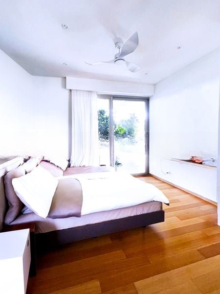 THE COAST AT SENTOSA COVE 4